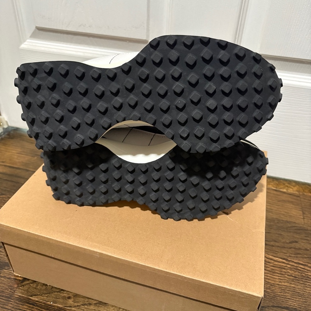 Steve Madden Black and White Sneakers - Picture 7 of 10